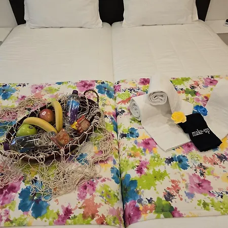 Lc's Guest house