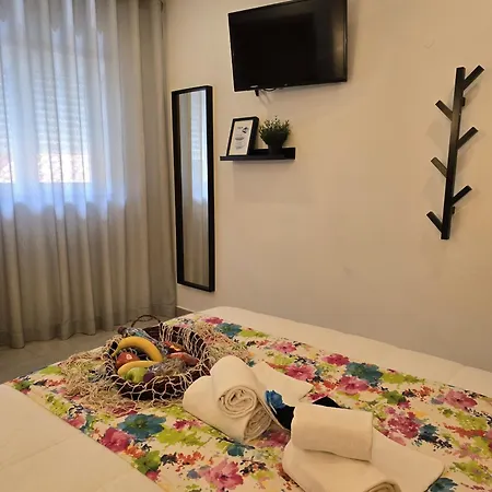 Guest house Lc's *